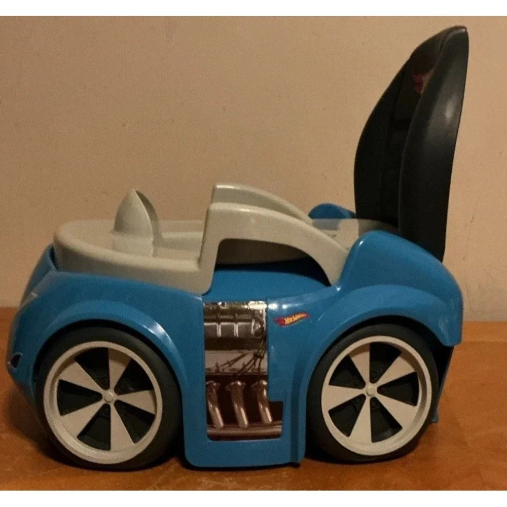 Hot Wheels Blue Race Car Potty Training Toilet Includes Detachable Toddler - Picture 2 of 14